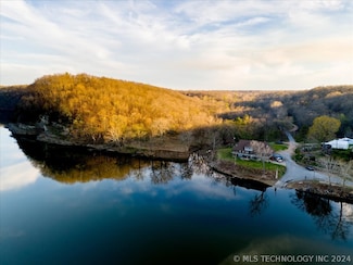 9212 N 447 Rd, Spavinaw, OK 74366