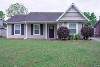 2604 Pioneer Rd SW, Huntsville, AL 35803