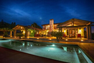 1945 Meiners Rd, Ojai, CA 93023