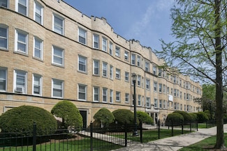 4515 N Malden St Unit 2A, Chicago, IL 60640