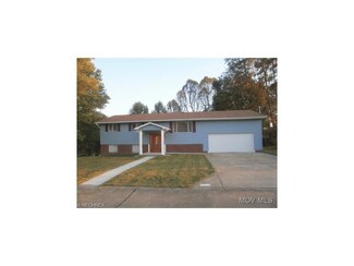 114 Maple Dr, Williamstown, WV 26187