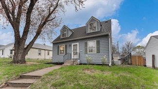 75 Geranium Ave E, Saint Paul, MN 55117