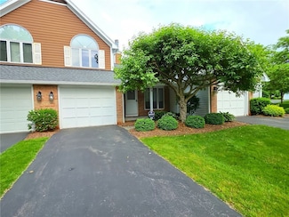 68 Eaglesfield Way, Fairport, NY 14450