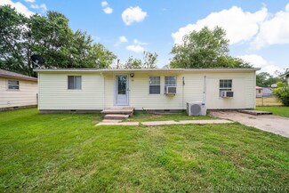 317 S Gray Ct, Chouteau, OK 74337