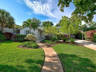 324 Sunset Rd, West Palm Beach, FL 33401