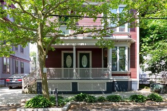 117 Sycamore St, Providence, RI 02909