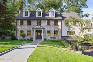 30 Crescent Rd, Riverside, CT 06878
