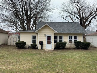 2103 37th St NW, Canton, OH 44709