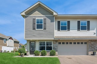 7226 Dora Dr, Lino Lakes, MN 55038