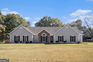 102 Foxdale Dr, Lagrange, GA 30240