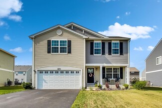 870 Sterling Heights Dr, Antioch, IL 60002