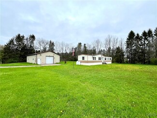 6 Hall Rd, Hannibal, NY 13074