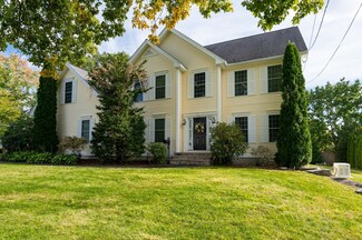 37 Trenton St, Manchester, NH 03104