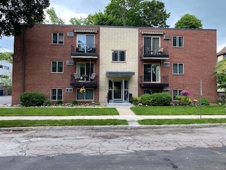 37 Crystal St Unit 3, Melrose, MA 02176