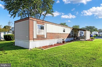 98 Walker Ave, Gettysburg, PA 17325