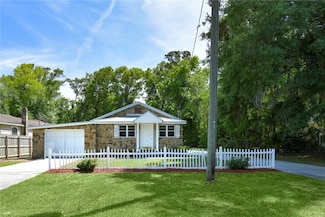 206 E Hall St, Saint Marys, GA 31558