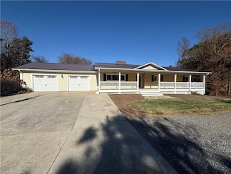 292 Feezor Rd, Mocksville, NC 27028