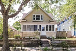 2011 3rd Ave N, Minneapolis, MN 55405