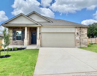 520 Scenic Song Dr, Spring Branch, TX 78070