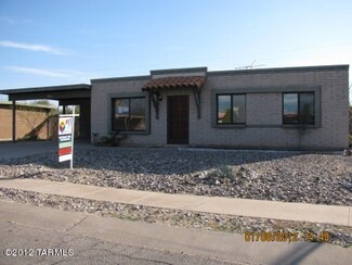9570 E Palm Tree Dr, Tucson, AZ 85748