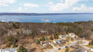 7129 Hilltop Ave, Traverse City, MI 49686