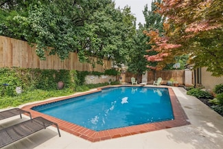 3241 Brush Creek Rd, Oklahoma City, OK 73120