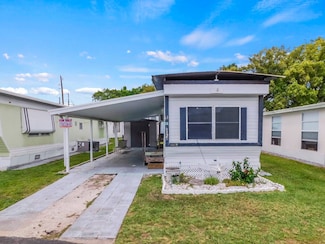 6125 Creston St, Zephyrhills, FL 33542