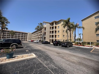 3647 Lake Bayshore Dr Unit 416, Bradenton, FL 34205