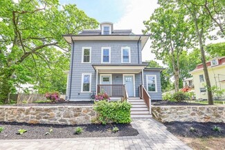 52 Maple St Unit 2, Hyde Park, MA 02136