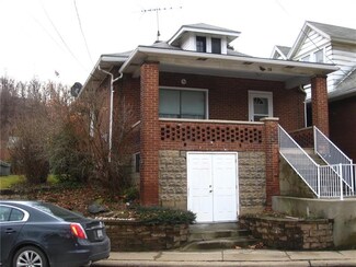 14 Beech St, Ambridge, PA 15003