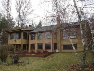 3192 1st Ln, Oxford, WI 53952