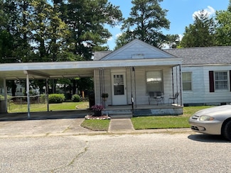 906 N Mckay Ave, Dunn, NC 28334