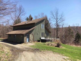 210 Ridge Dr, Huntington, VT 05462