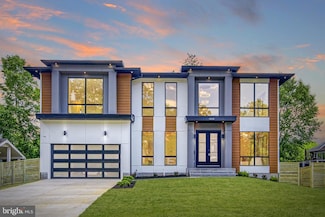 1828 Opalocka Dr, McLean, VA 22101
