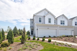 280 Kingsport Dr, South Elgin, IL 60177
