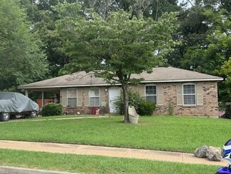 2214 Chattering Ln, Memphis, TN 38127