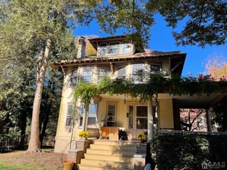 63 Grant Ave, Highland Park, NJ 08904