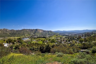 11642 Hi Ridge Rd, Lakeside, CA 92040