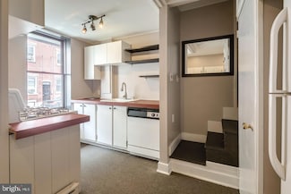 2553 Salmon St, Philadelphia, PA 19125