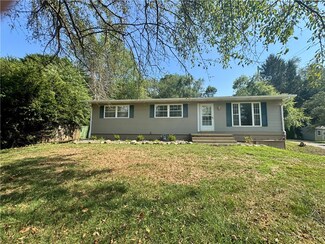 16 Birch Dr, Greenville, PA 16125