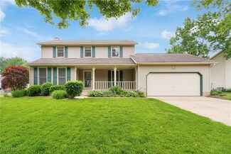 3891 Ramsey Dr, Uniontown, OH 44685