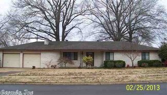 128 Harris Rd, Jacksonville, AR 72076