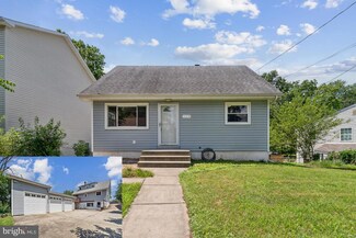 129 Lambert Dr, Manassas Park, VA 20111