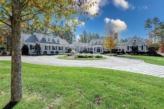 25 Hammetts Cove Rd, Marion, MA 02738
