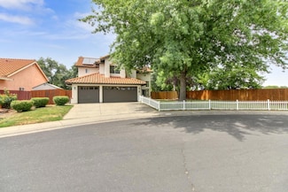 2817 Club Dr, Rocklin, CA 95765