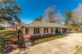 302 Margon Ct, Slidell, LA 70458