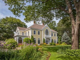 188 Mills Rd, Kennebunkport, ME 04046