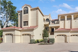 7048 Pelican Bay Blvd Unit 105, Naples, FL 34108