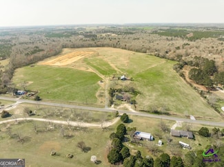 406 Mac Thompson Rd, Cochran, GA 31014