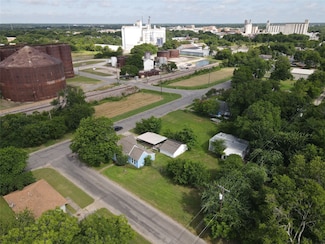 603 E Thomas St, Sherman, TX 75090